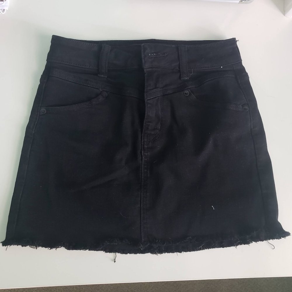 American Eagle Black Hi Rise Mini Skirt
